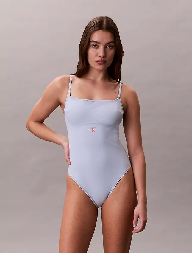 Bañador de una pieza con monograma gráfico Bañador de una pieza con monograma gráfico