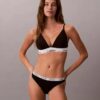 Bikini con logotipo icónico