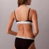 Bikini con logotipo icónico