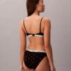 Bikini con logotipo icónico