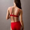 Bikini con logotipo moderno para las partes de abajo Bikini con logotipo moderno para las partes de abajo