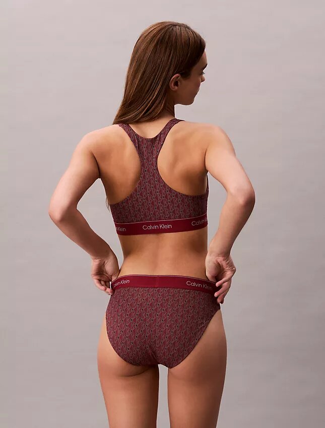 Bikini con logotipo moderno para las partes de abajo Bikini con logotipo moderno para las partes de abajo