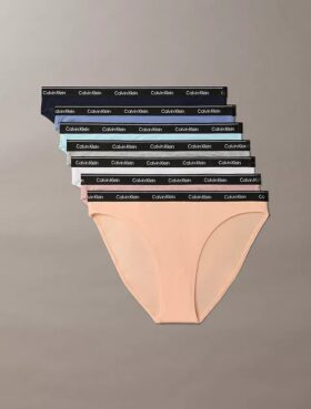 Bikini de 7 piezas con logotipo icónico