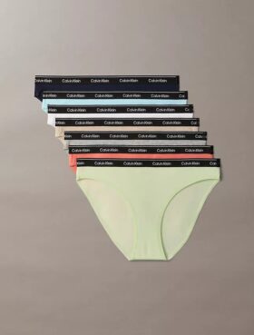 Bikini de 7 piezas con logotipo icónico