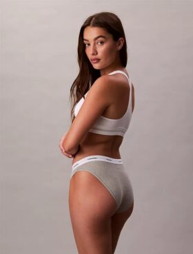 Bikini de algodón elástico acanalado
