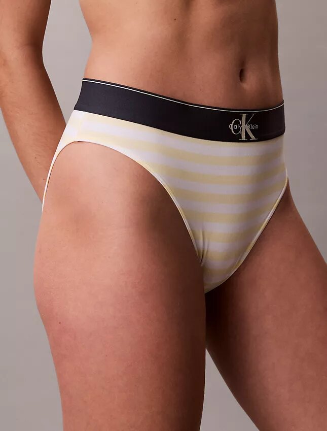 Bikini de cintura alta elástico de Microfiber con Monogram gráfico Bikini de cintura alta elástico de Microfiber con Monogram gráfico