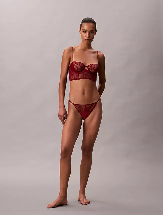 Bikini de encaje floral negro de CK Black Bikini de encaje floral negro de CK Black