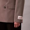Blazer de doble botonadura en mezcla de gabardina de lana Blazer de doble botonadura en mezcla de gabardina de lana