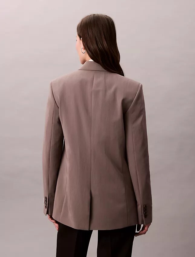 Blazer de doble botonadura en mezcla de gabardina de lana Blazer de doble botonadura en mezcla de gabardina de lana