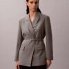 Blazer elástico con cinturón Blazer elástico con cinturón
