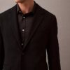 Blazer entallado de gabardina de lana