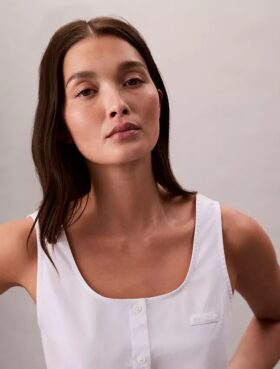 Blusa de popelín con botones