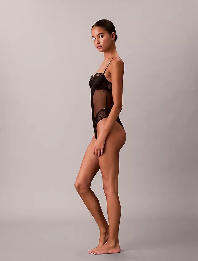 Body de encaje floral negro de CK Black Body de encaje floral negro de CK Black