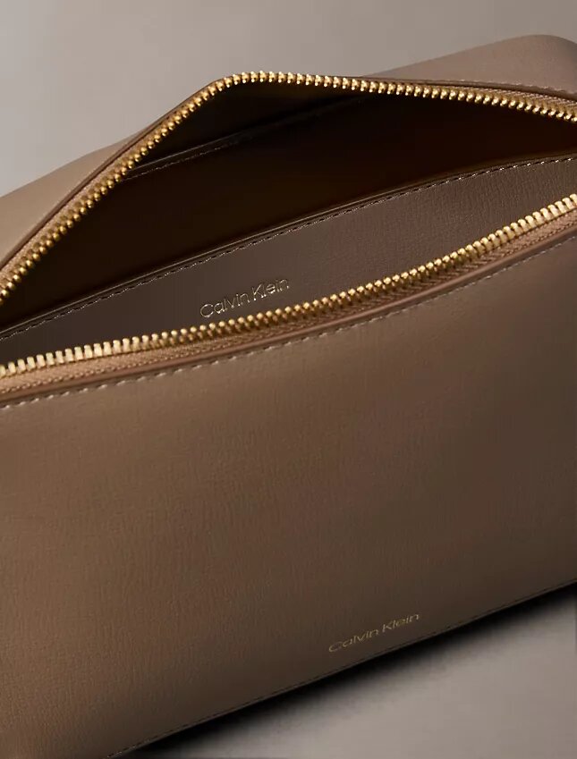 Bolsa para cámara con logotipo metalizado Bolsa para cámara con logotipo metalizado