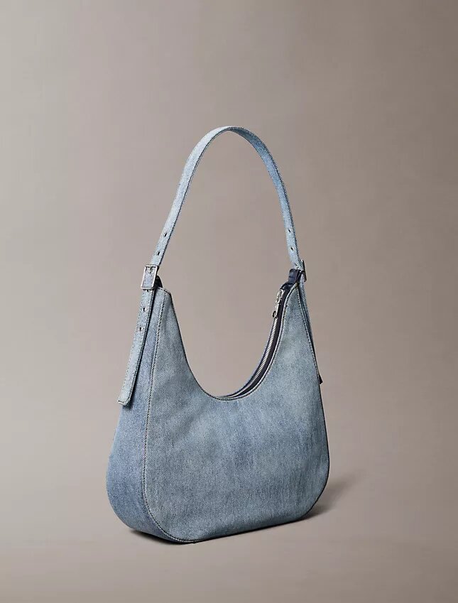 Bolso bandolera de Denim con logotipo en forma de media luna Bolso bandolera de Denim con logotipo en forma de media luna