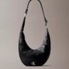 Bolso bandolera pequeño con forma curvada