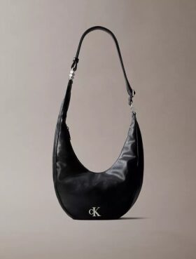 Bolso bandolera pequeño con forma curvada