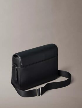 Bolso bandolera refinado