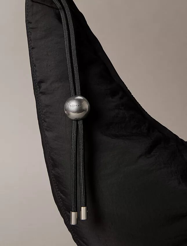 Bolso Crescent de nailon Bolso Crescent de nailon