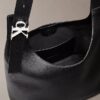 Bolso de hombro con hebilla Archive