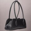 Bolso de hombro con logotipo