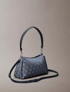 Bolso de hombro con logotipo Monogram plisado