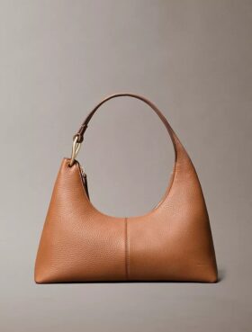 Bolso de hombro de piel holgado