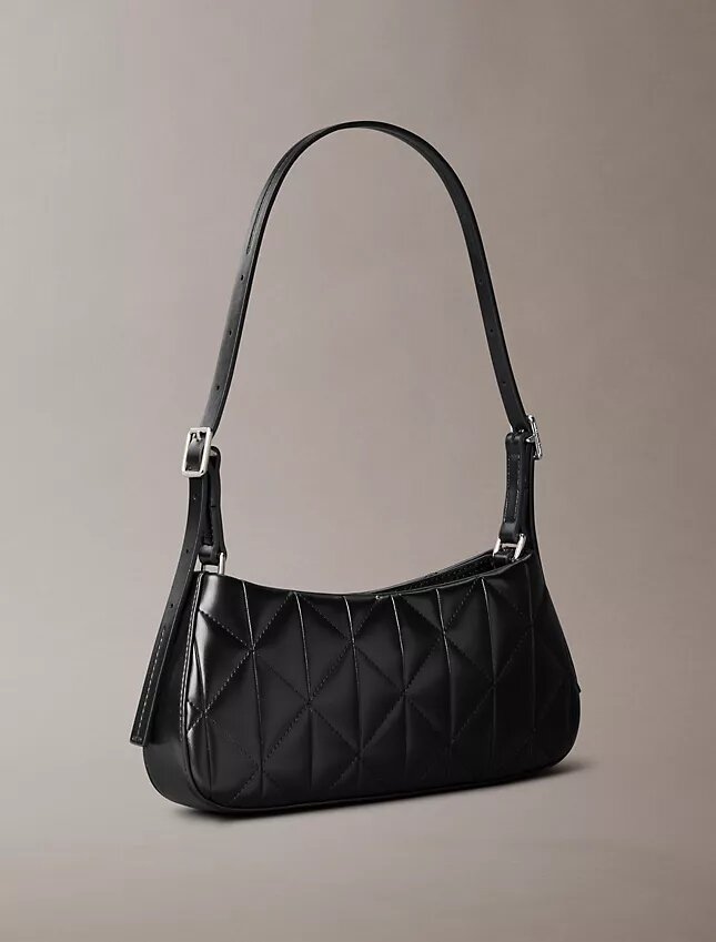 Bolso de hombro pequeño con logotipo acolchado Bolso de hombro pequeño con logotipo acolchado