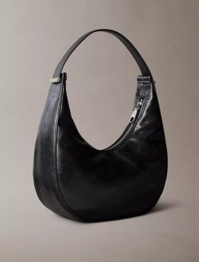 Bolso de hombro pequeño convertible con forma curvada