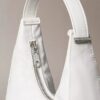 Bolso de hombro pequeño convertible con forma curvada Bolso de hombro pequeño convertible con forma curvada