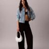 Bolso de hombro pequeño convertible con forma curvada Bolso de hombro pequeño convertible con forma curvada