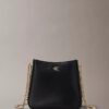 Bolso de silla de montar con cadena y Monogram Bolso de silla de montar con cadena y Monogram