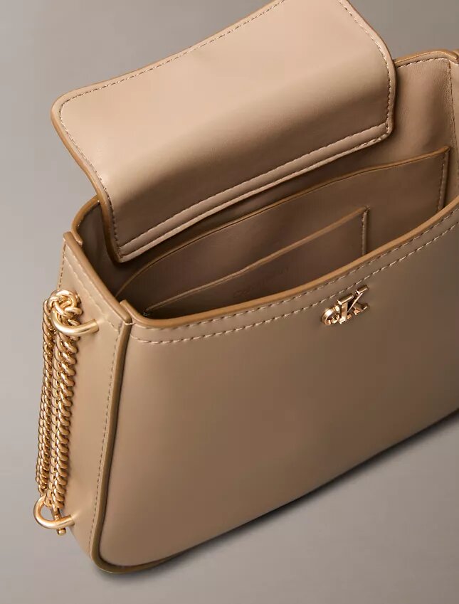 Bolso de silla de montar con cadena y Monogram Bolso de silla de montar con cadena y Monogram