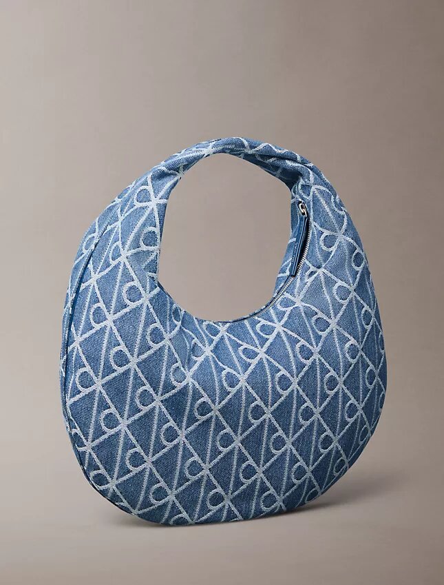 Bolso hobo de Denim con logotipo en todo el diseño Bolso hobo de Denim con logotipo en todo el diseño