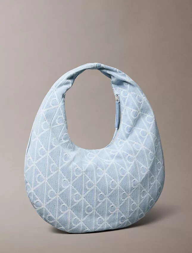 Bolso hobo de Denim con logotipo en todo el diseño Bolso hobo de Denim con logotipo en todo el diseño