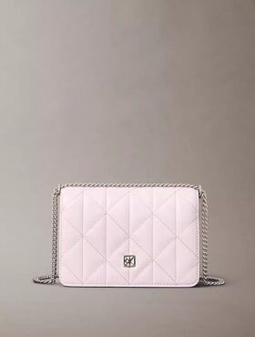 Bolso mini con cadena y logotipo acolchado