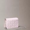 Bolso mini con cadena y logotipo acolchado