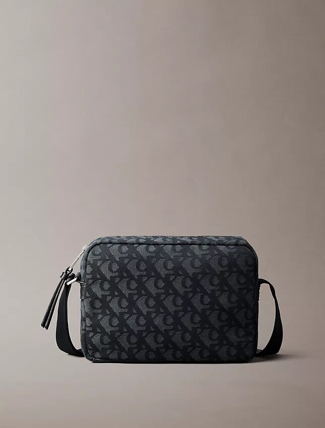 Bolso para cámara con estampado Monogram integral Bolso para cámara con estampado Monogram integral