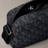 Bolso para cámara con estampado Monogram integral Bolso para cámara con estampado Monogram integral