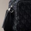 Bolso para cámara con estampado Monogram integral Bolso para cámara con estampado Monogram integral