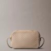 Bolso para cámara con logotipo en todo el diseño Bolso para cámara con logotipo en todo el diseño