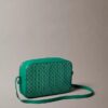 Bolso para cámara con logotipo en todo el diseño Bolso para cámara con logotipo en todo el diseño