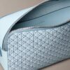 Bolso para cámara con logotipo en todo el diseño Bolso para cámara con logotipo en todo el diseño
