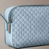 Bolso para cámara con logotipo en todo el diseño Bolso para cámara con logotipo en todo el diseño