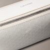 Bolso para cámara con logotipo en todo el diseño Bolso para cámara con logotipo en todo el diseño