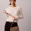 Bolso para cámara con logotipo en todo el diseño Bolso para cámara con logotipo en todo el diseño