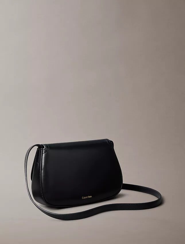 Bolso para cámara con solapa y Monogram Bolso para cámara con solapa y Monogram