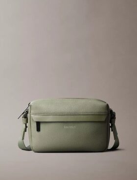 Bolso para cámara con textura granulada