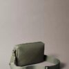 Bolso para cámara con textura granulada Bolso para cámara con textura granulada