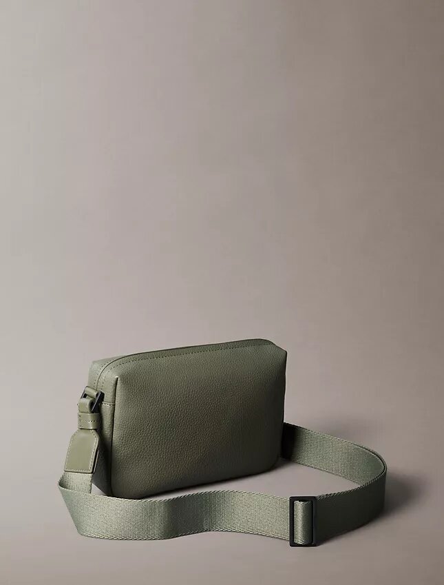 Bolso para cámara con textura granulada Bolso para cámara con textura granulada